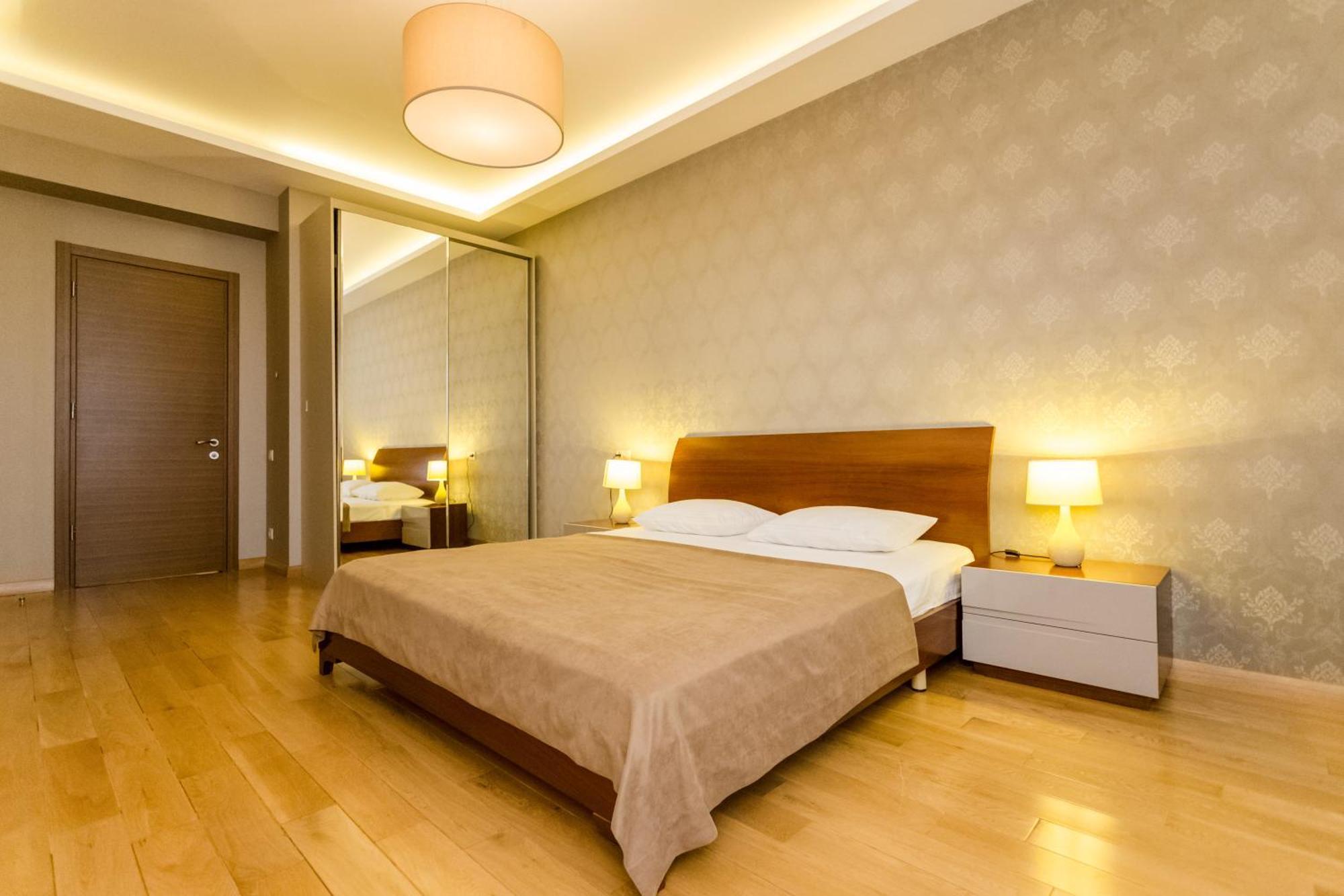 The Grand Apartment Lll Тбілісі Екстер'єр фото