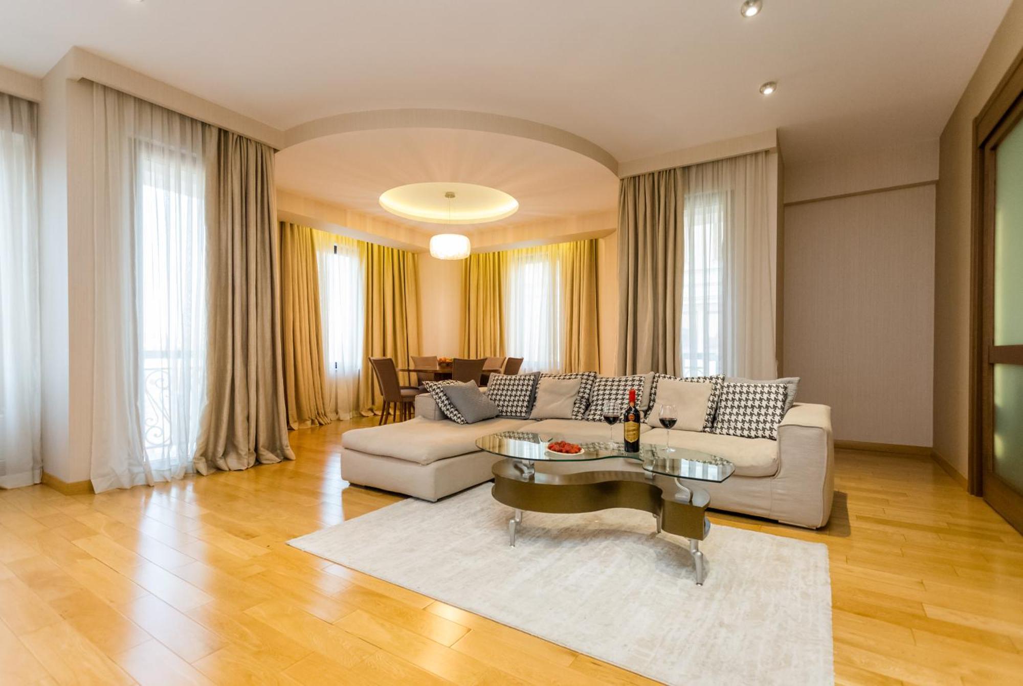 The Grand Apartment Lll Тбілісі Екстер'єр фото